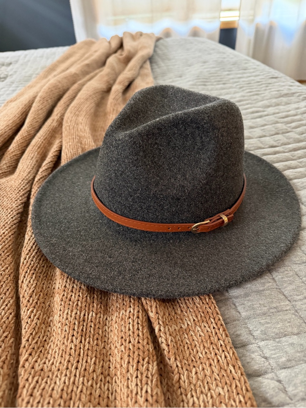 Felt Fedora Hat with Leather Band - Charcoal Gray
